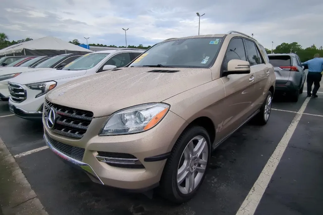 2013 Mercedes Benz ML 350 photo 1