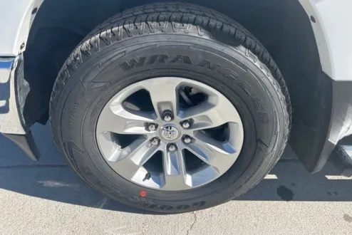 2022 Ram 1500 Laramie photo 3