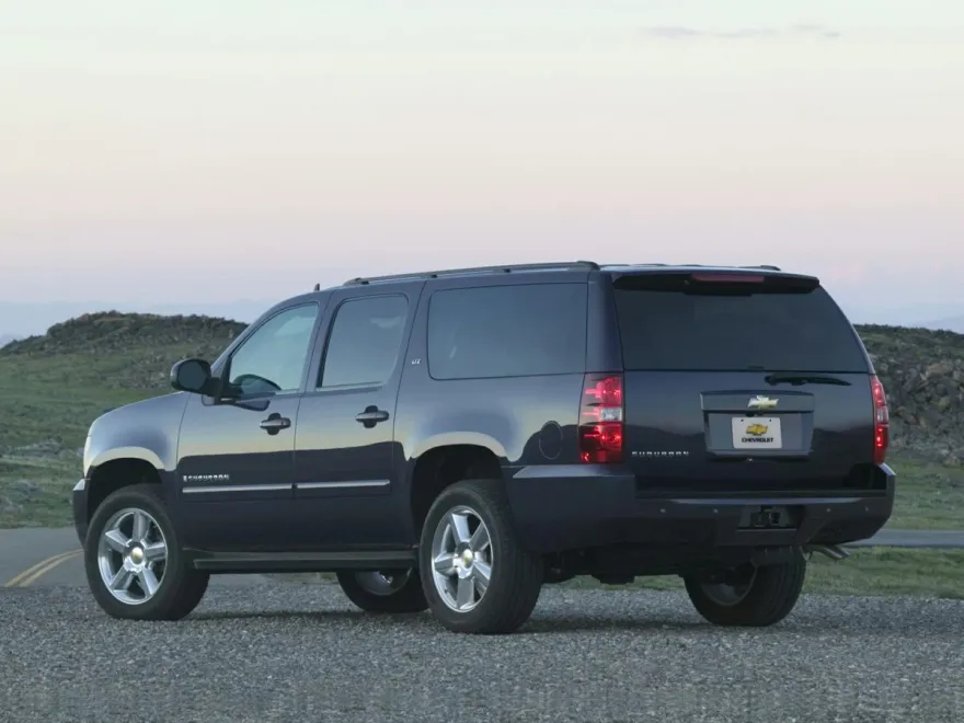 2013 Chevrolet Suburban 1500 LT photo 1