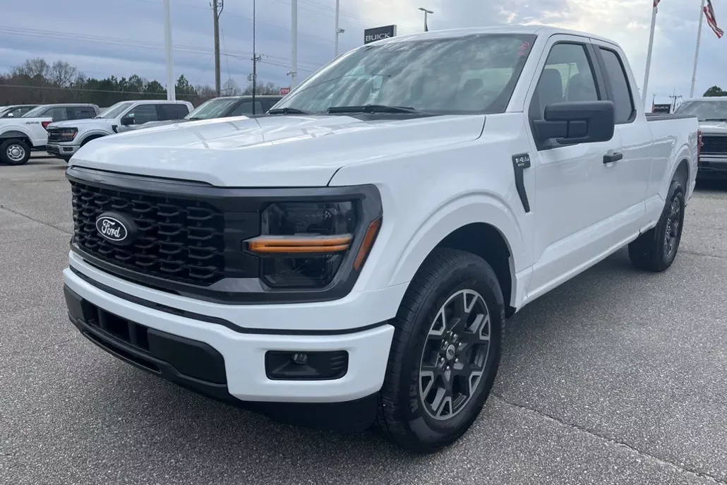 2025 Ford F-150 STX photo 1