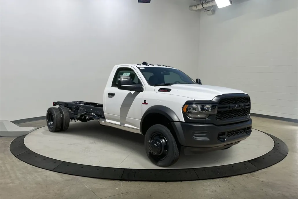 2024 Ram 5500 Tradesman photo 1