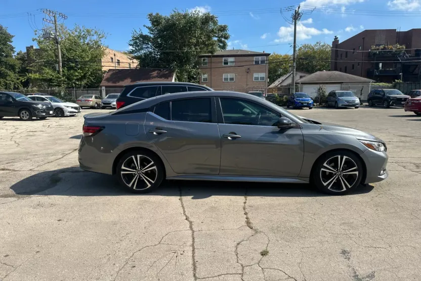 2020 Nissan Sentra SR photo 1