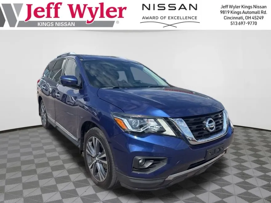 2019 Nissan Pathfinder Platinum 4x4 photo 1