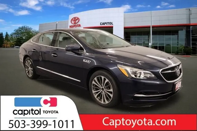 2017 Buick LaCrosse Essence photo 1