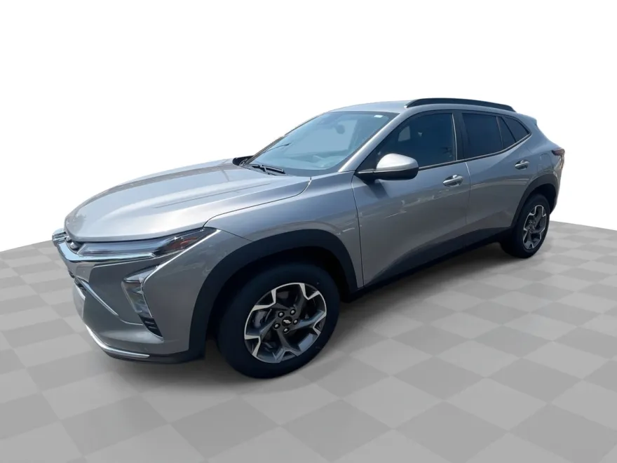 2025 Chevrolet Trax LT photo 1