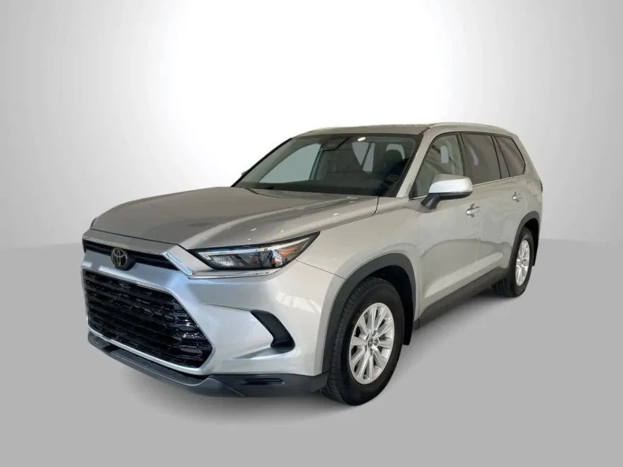 2024 Toyota Grand Highlander XLE photo 1