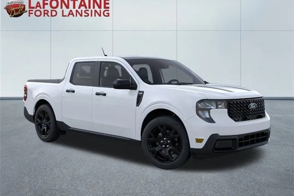 2025 Ford Maverick XLT photo 1