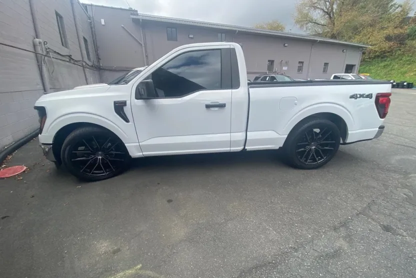 2024 Ford F-150 XL photo 1