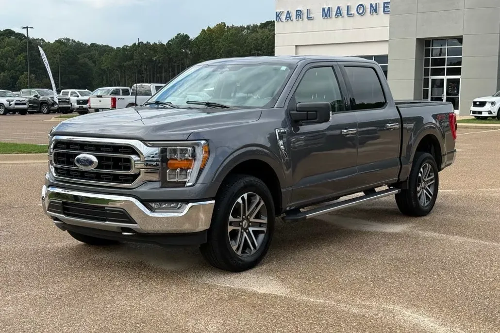 2021 Ford F-150 XLT photo 1