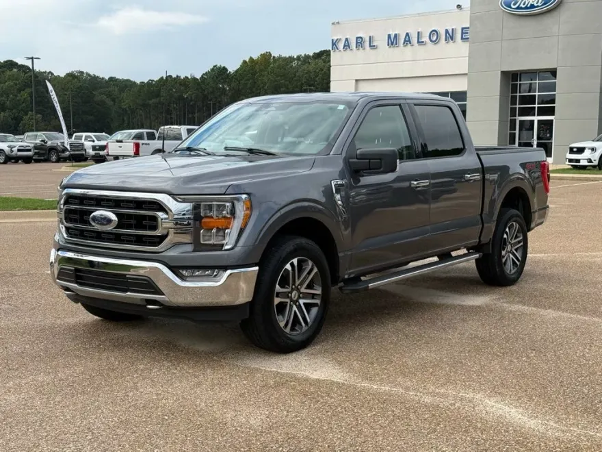 2021 Ford F-150 XLT photo 1