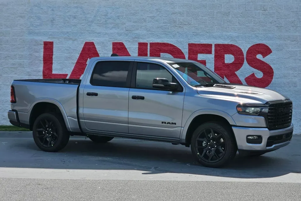 2025 Ram 1500 Laramie photo 1