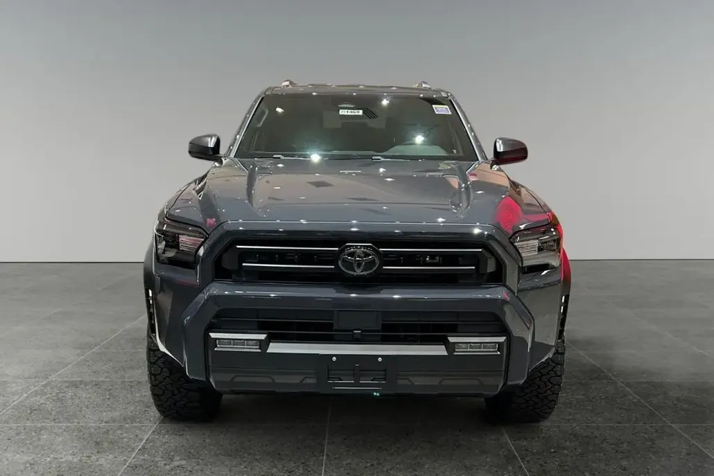 2025 Toyota 4Runner SR5 photo 1