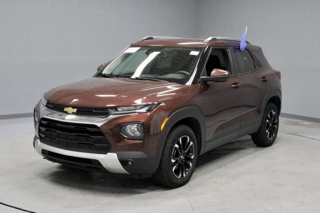 2022 Chevrolet Trailblazer LT photo 1