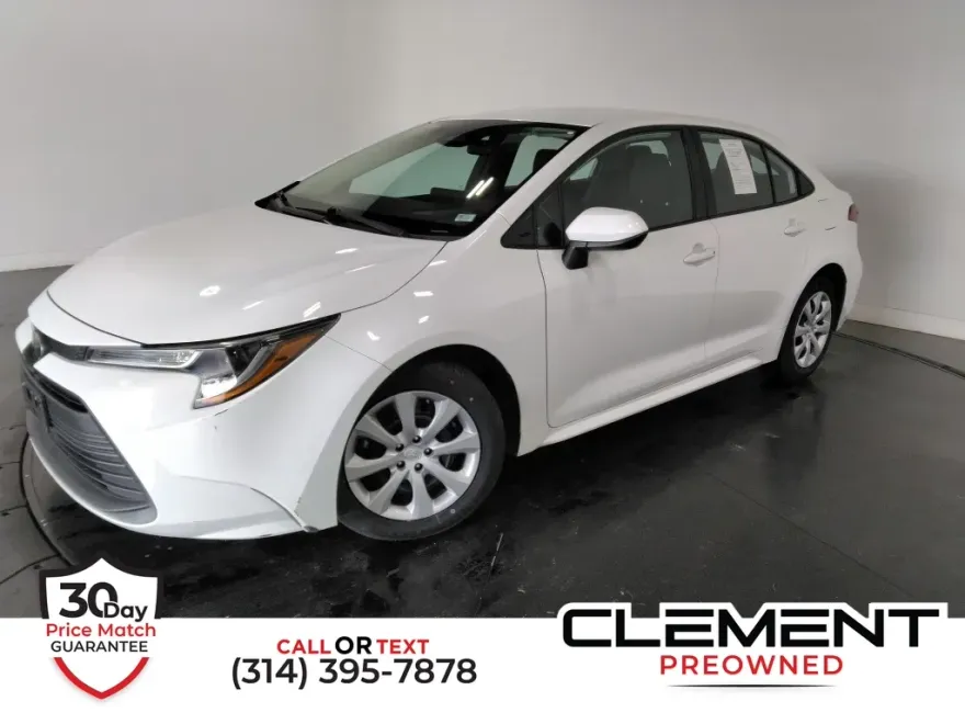 2024 Toyota Corolla LE photo 1