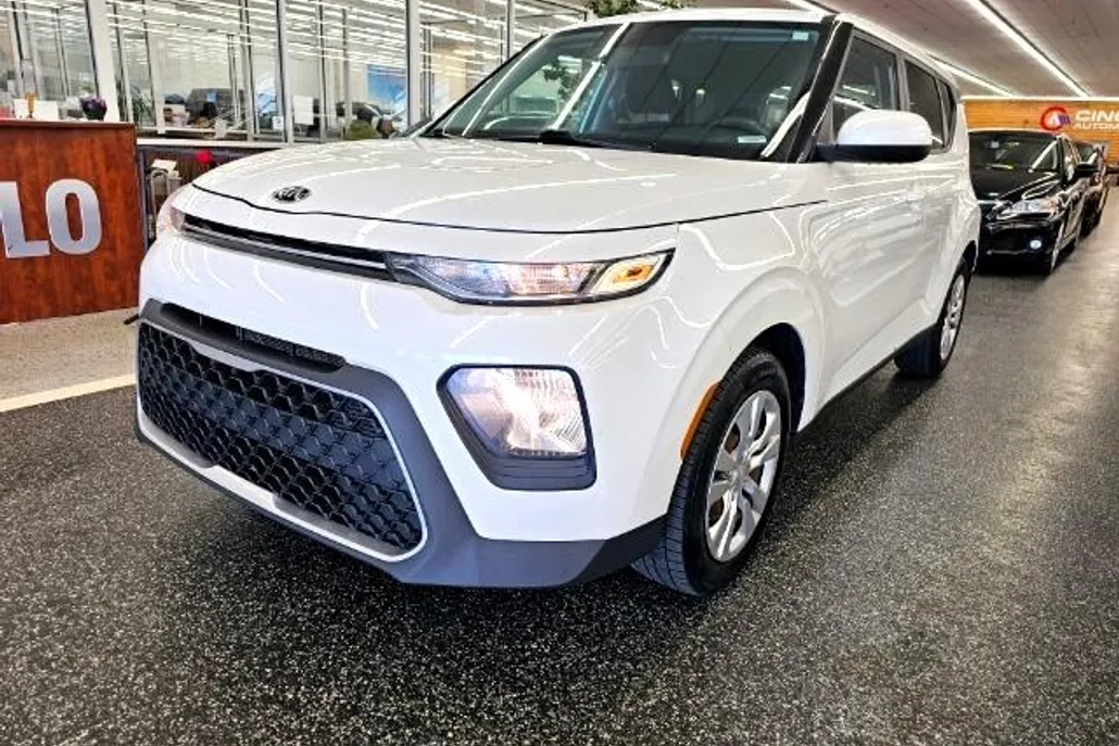 2021 Kia Soul LX photo 1