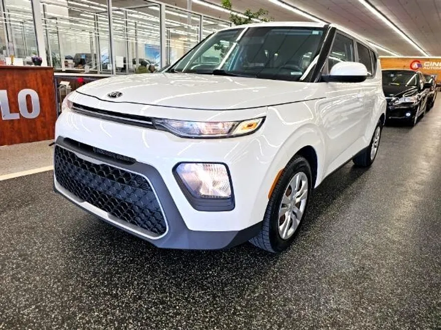 2021 Kia Soul LX photo 1