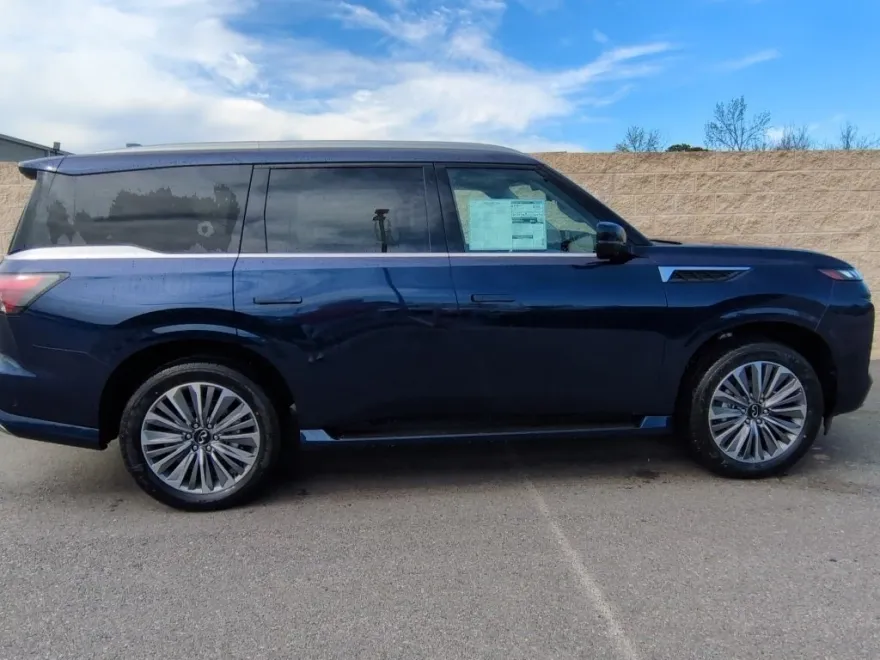 2025 Infiniti QX80 Sensory photo 1