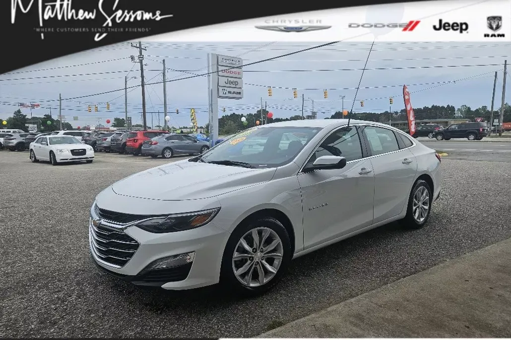 2024 Chevrolet Malibu 1LT photo 1