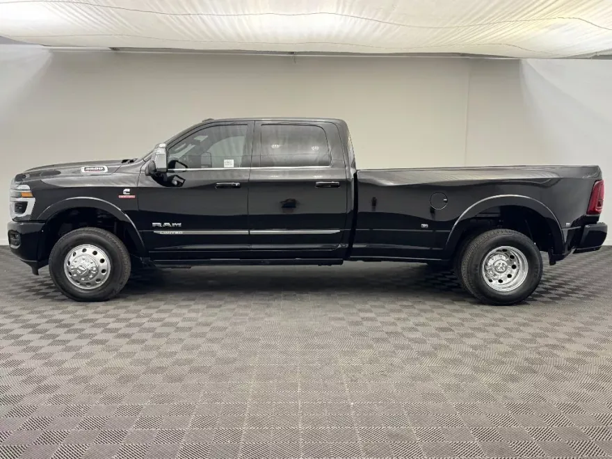 2025 Ram 3500 Limited photo 1