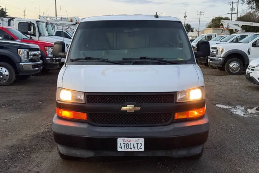 2019 Chevrolet Express 2500 Cargo Van photo 1