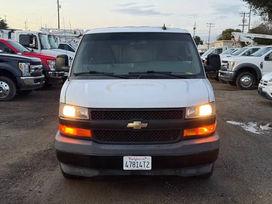 2019 Chevrolet Express 2500 Cargo Van photo 1