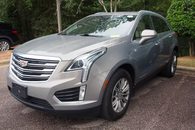 2019 Cadillac XT5 Luxury photo 1