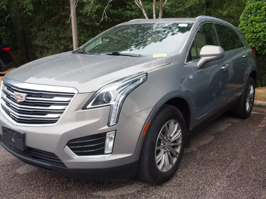 2019 Cadillac XT5 Luxury photo 1