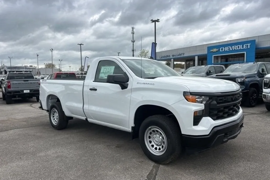 2025 Chevrolet Silverado 1500 photo 1