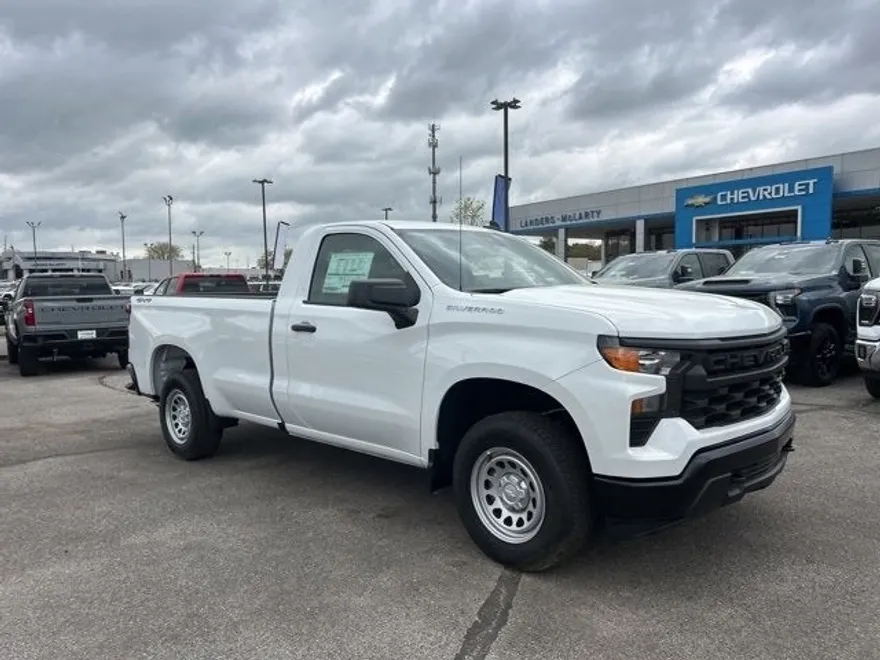 2025 Chevrolet Silverado 1500 photo 1
