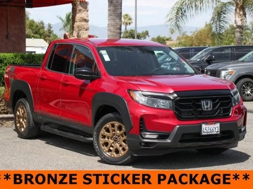 2021 Honda Ridgeline Sport photo 1