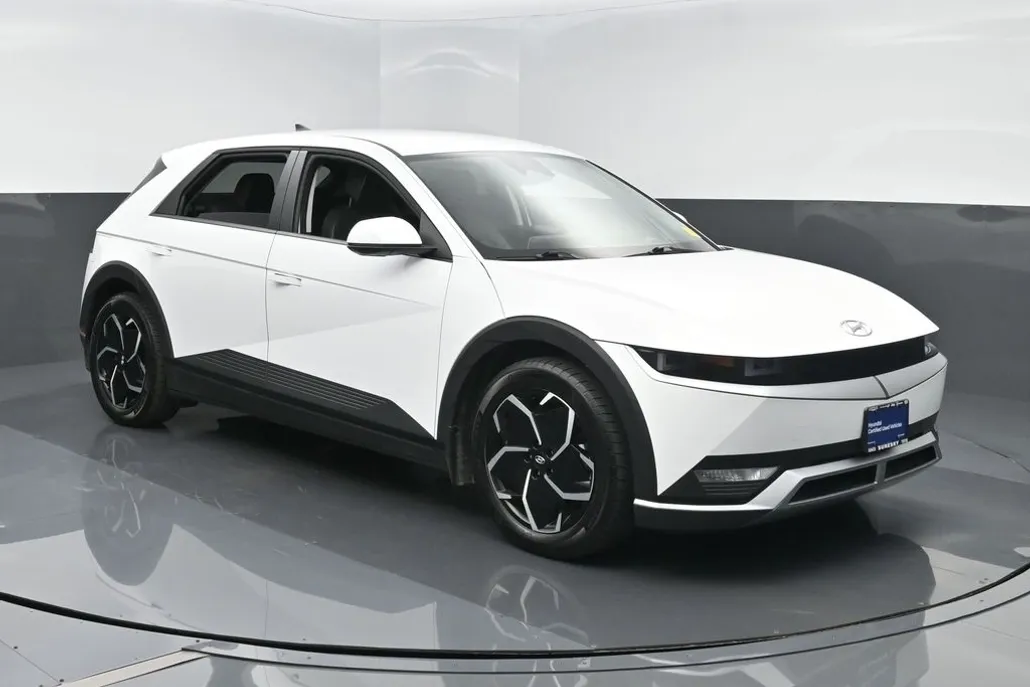 2023 Hyundai Ioniq 5 SEL photo 1