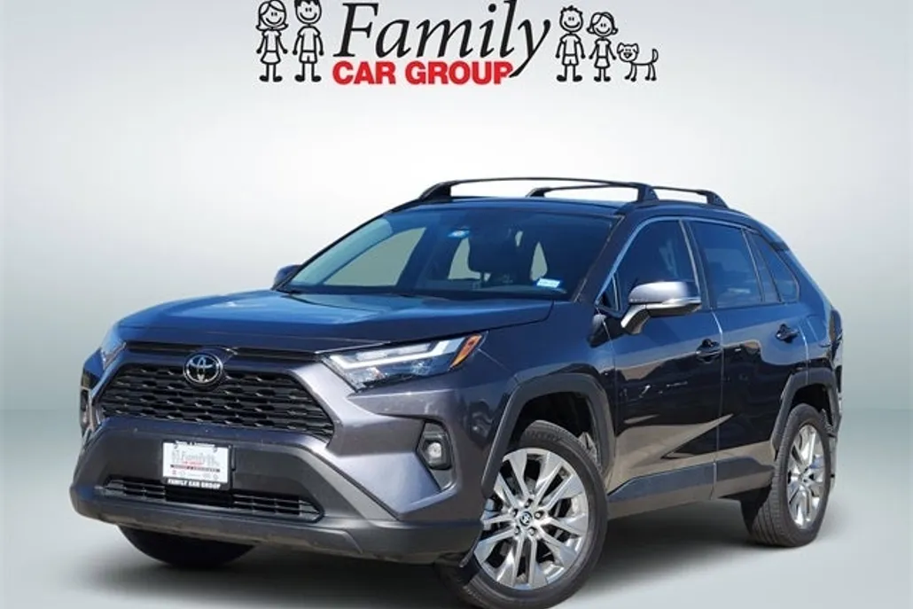 2023 Toyota RAV4 XLE Premium photo 1