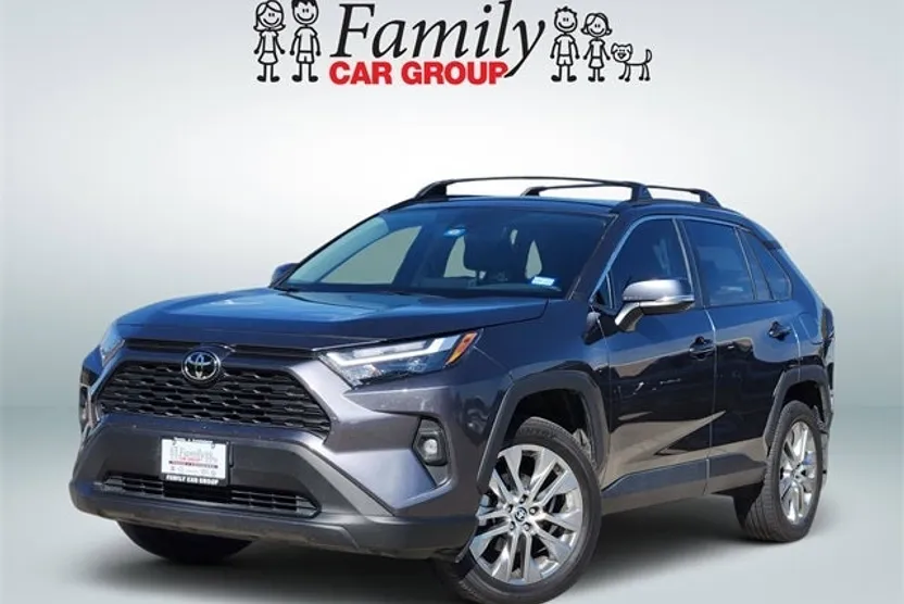 2023 Toyota RAV4 XLE Premium photo 1