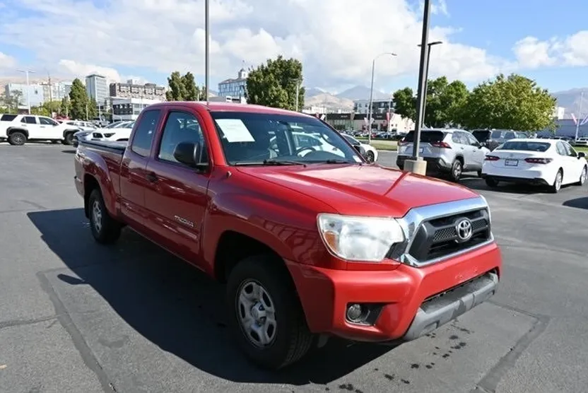 2015 Toyota Tacoma PreRunner Access Cab photo 1