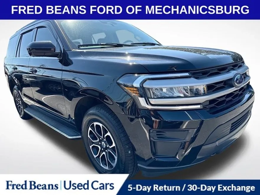 2022 Ford Expedition XLT photo 1