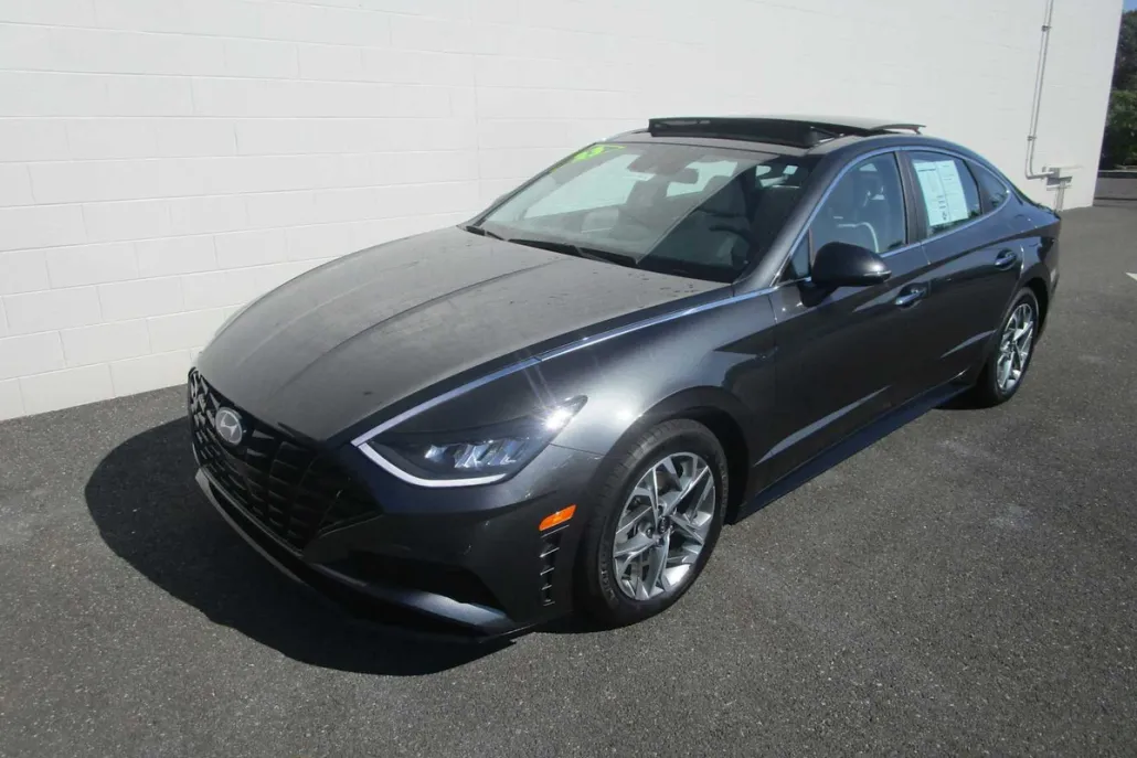2023 Hyundai Sonata SEL photo 1