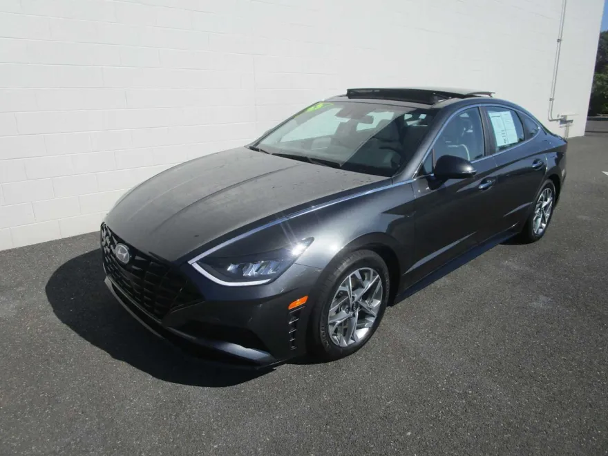 2023 Hyundai Sonata SEL photo 1