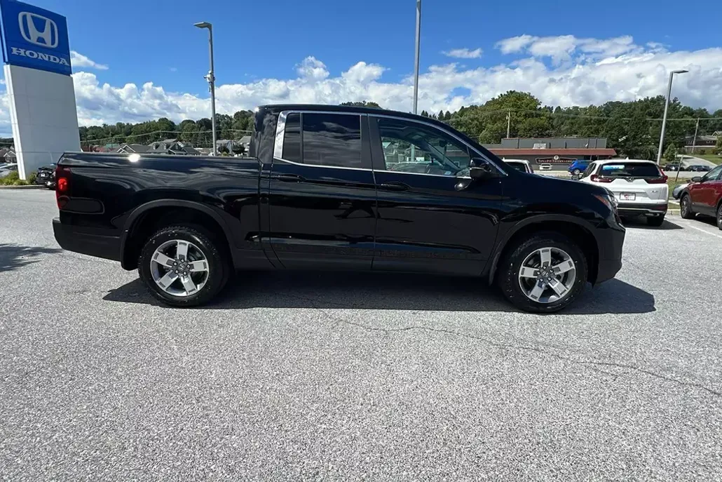 2025 Honda Ridgeline RTL photo 1