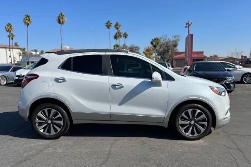 2017 Buick Encore Essence photo 1