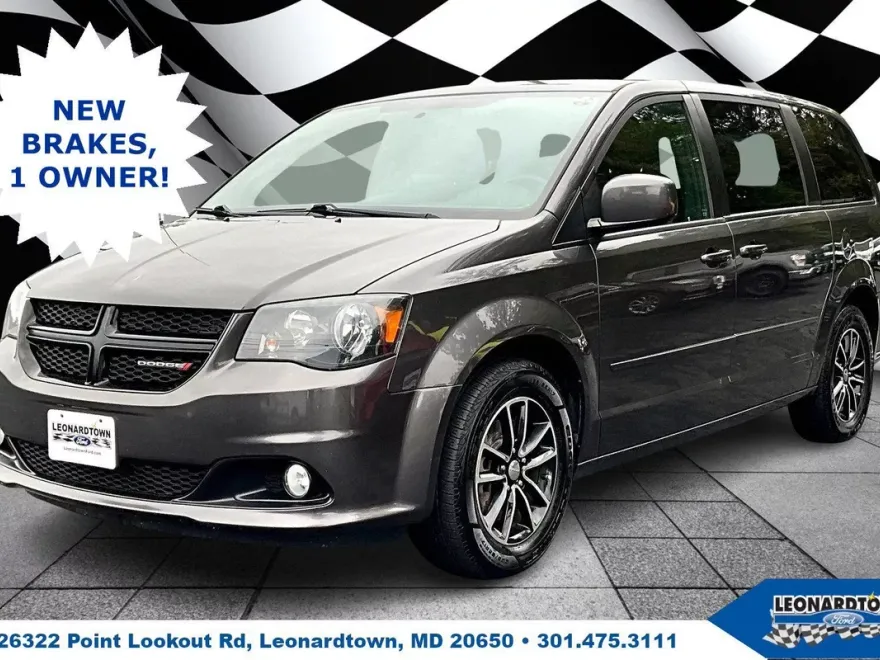 2015 Dodge Grand Caravan SXT photo 1
