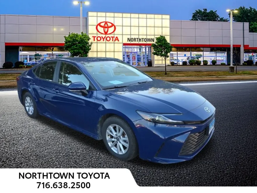 2025 Toyota Camry LE photo 1
