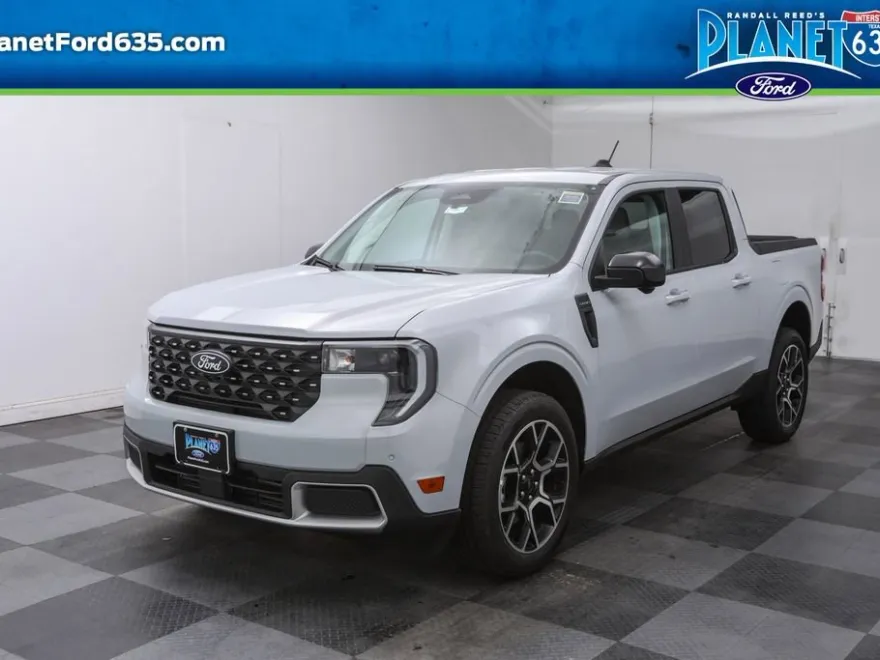 2025 Ford Maverick Lariat photo 1