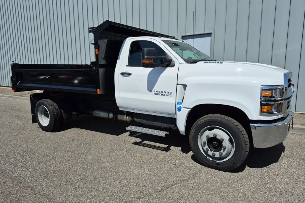 2024 Chevrolet Silverado 5500HD Work Truck photo 1