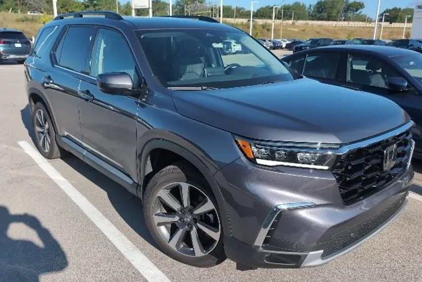 2024 Honda Pilot Elite photo 1