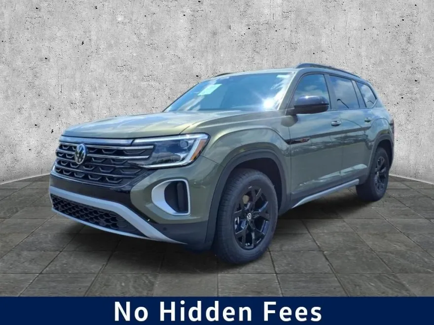 2025 Volkswagen Atlas Peak Edition SE photo 1