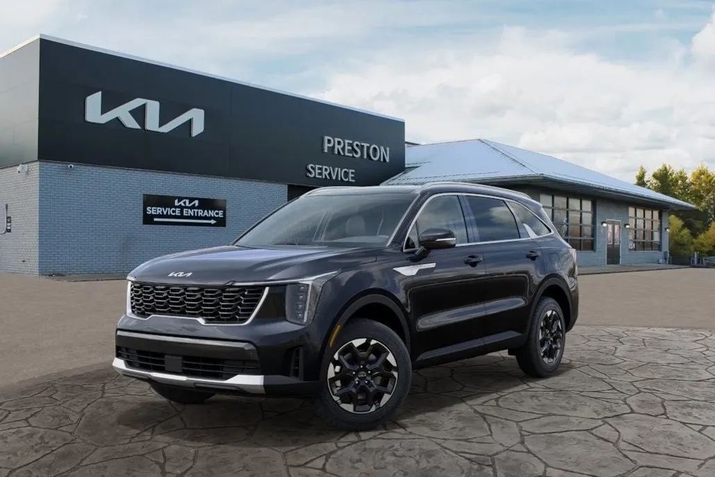 2025 Kia Sorento S photo 1