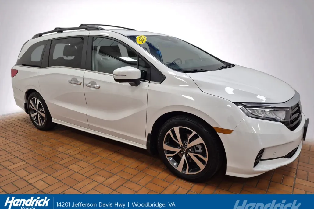 2023 Honda Odyssey Touring photo 1