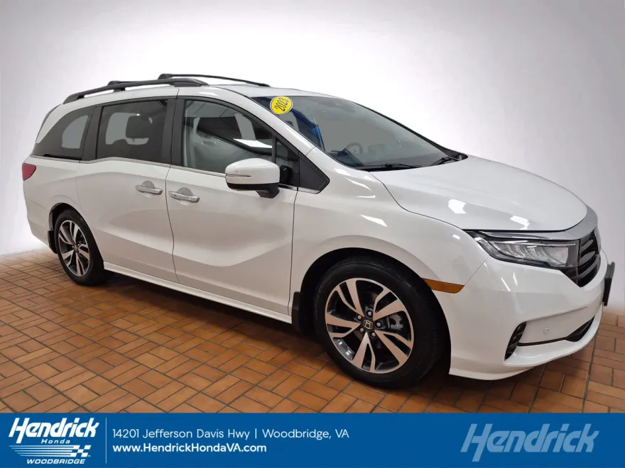 2023 Honda Odyssey Touring photo 1