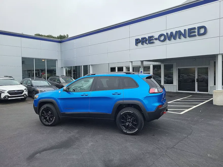 2019 Jeep Cherokee Trailhawk photo 1