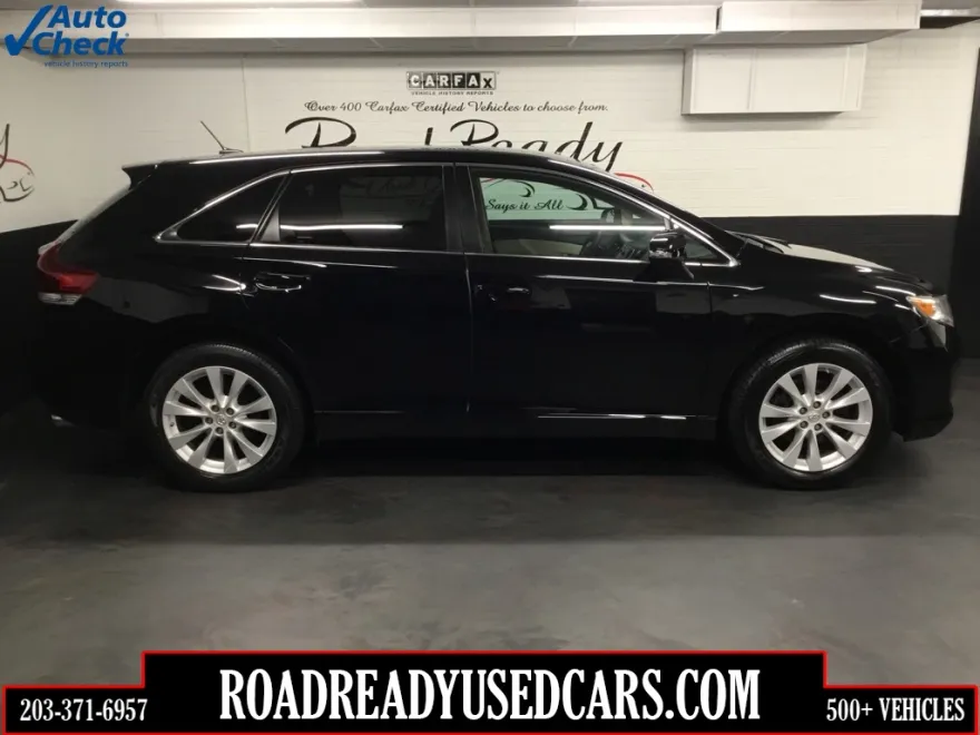 2014 Toyota Venza LE photo 1